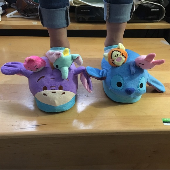 Disney Stompeez Slippers - Picture 1 of 8
